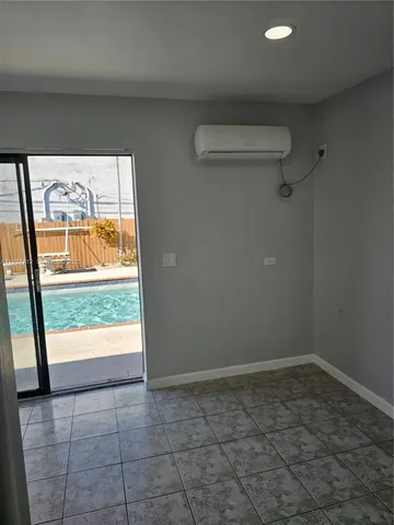 $1,300 | 5849 Wiley Street, Unit 2, Hollywood, FL 33023