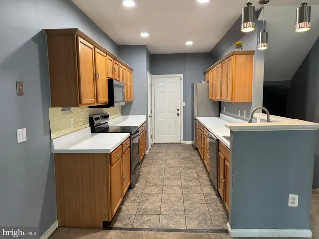 $284,900 | 14523 Hampshire Hall Court, Unit G1112, Upper Marlboro, MD 20772