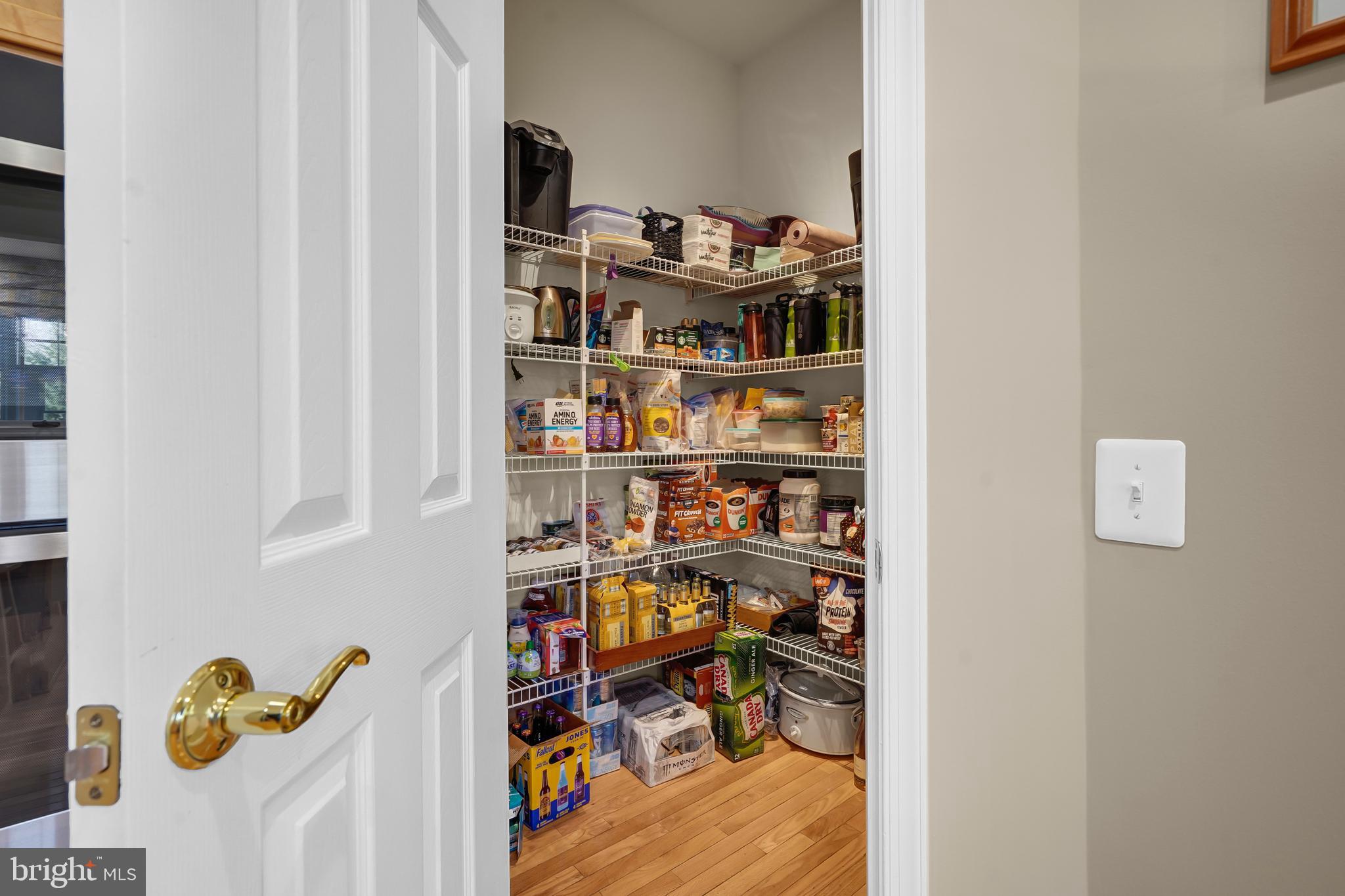 7366 Hunters Oak Court Springfield, VA 22150 - Photo 18 of 68