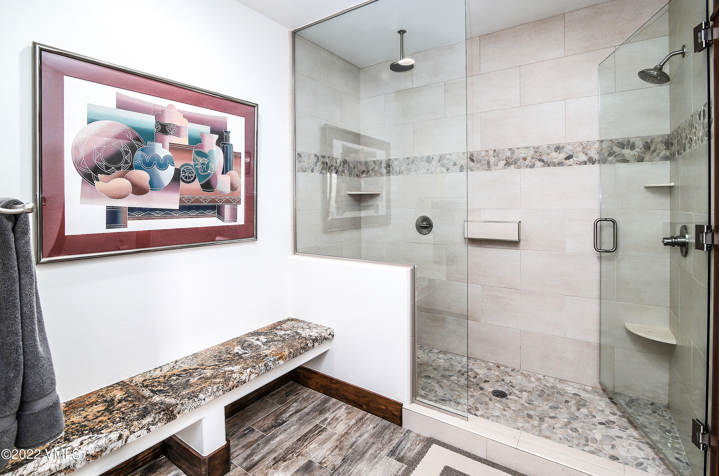 4730 Wildridge Road, Unit B Avon, CO 81620 - Photo 14 of 29 14_4730_e_wildridge_main_bath_2