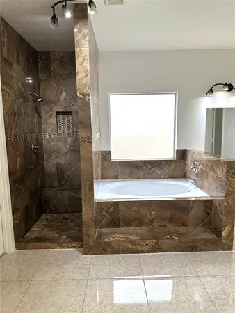 $2,400 | 11347 Sandstone Canyon Drive, Humble, TX 77396