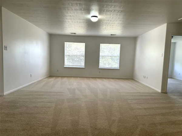 $2,400 | 11347 Sandstone Canyon Drive, Humble, TX 77396