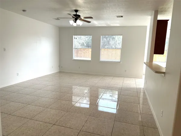 $2,400 | 11347 Sandstone Canyon Drive, Humble, TX 77396