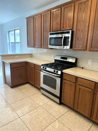 $2,400 | 11347 Sandstone Canyon Drive, Humble, TX 77396