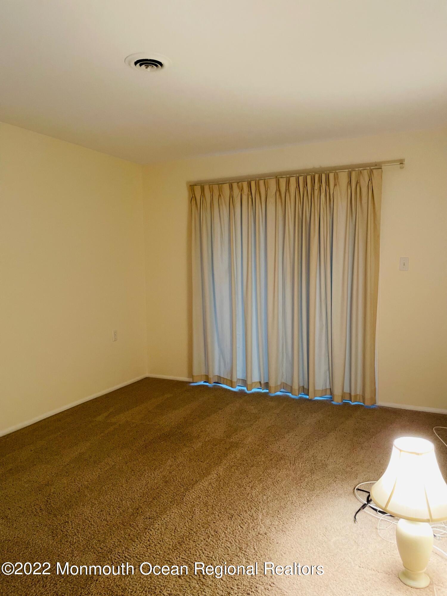 19 Magnolia Road Manahawkin, NJ 08050 - Photo 7 of 11 IMG_1074