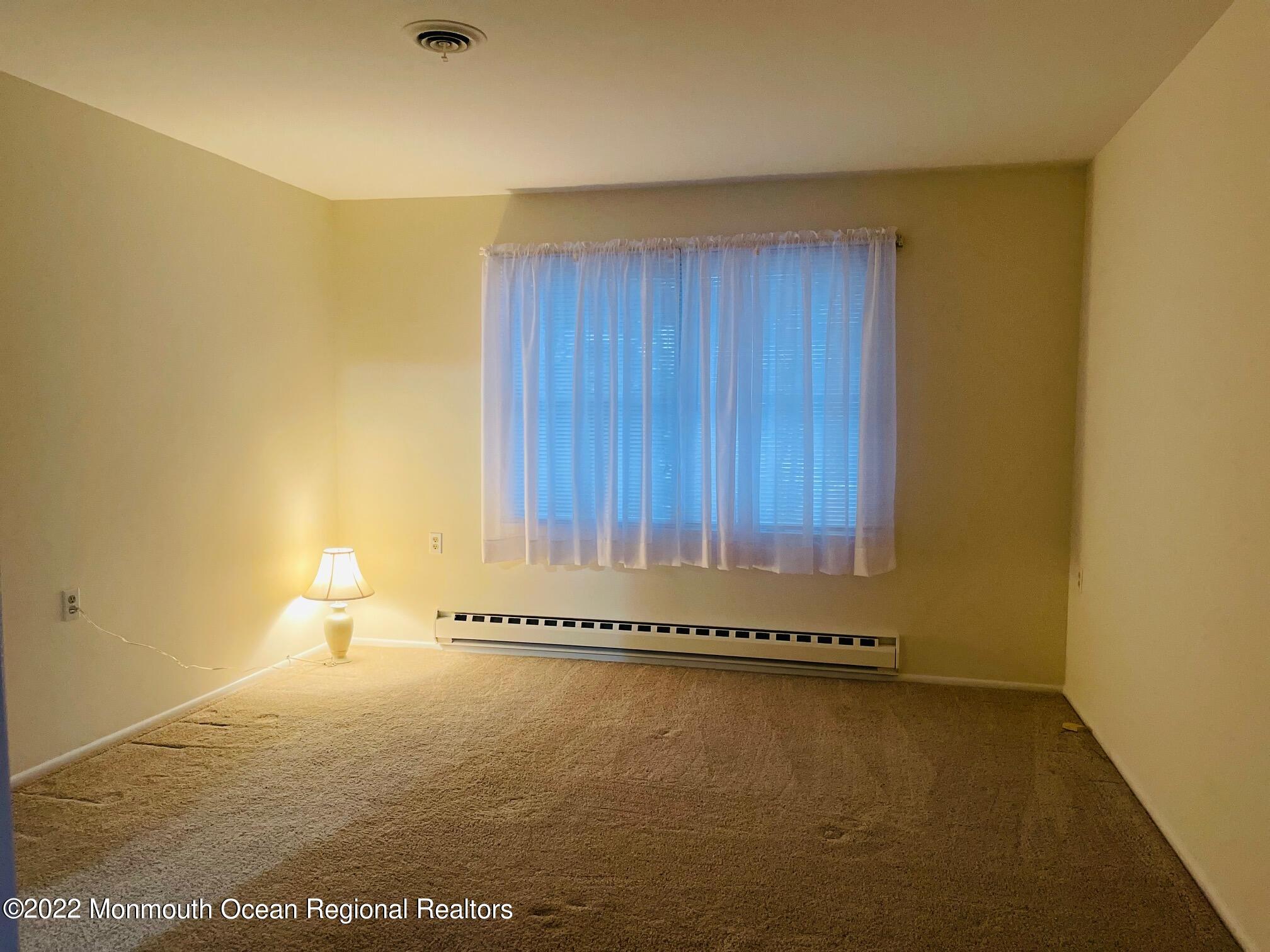 19 Magnolia Road Manahawkin, NJ 08050 - Photo 8 of 11 IMG_1077