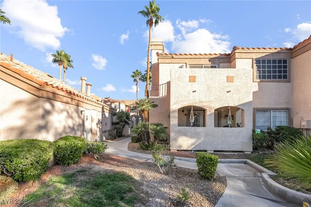 $1,700 | 1851 Hillpointe Road, Unit 1522, Henderson, NV 89074