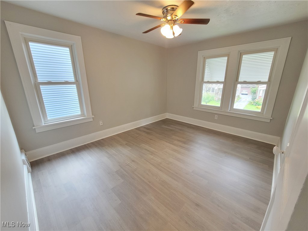 4493 Lilac Road Cleveland, OH 44121 - Photo 20 of 33