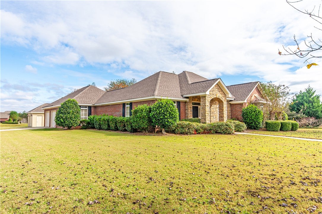275 Inverness Road Wetumpka, AL 36092 - Photo 2 of 50 Gallery Image 2