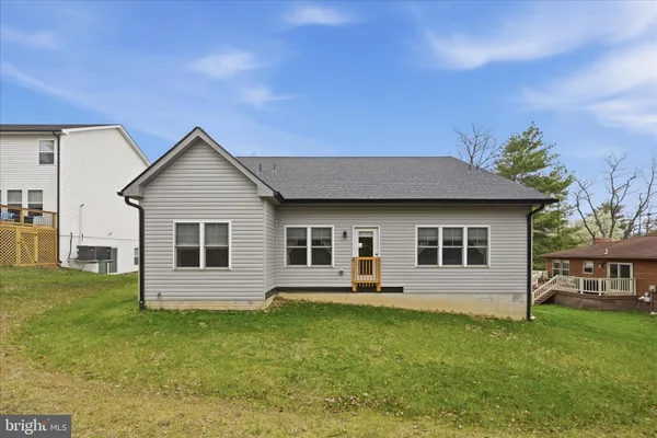 $495,000 | 114 Masters Drive, Cross Junction, VA 22625
