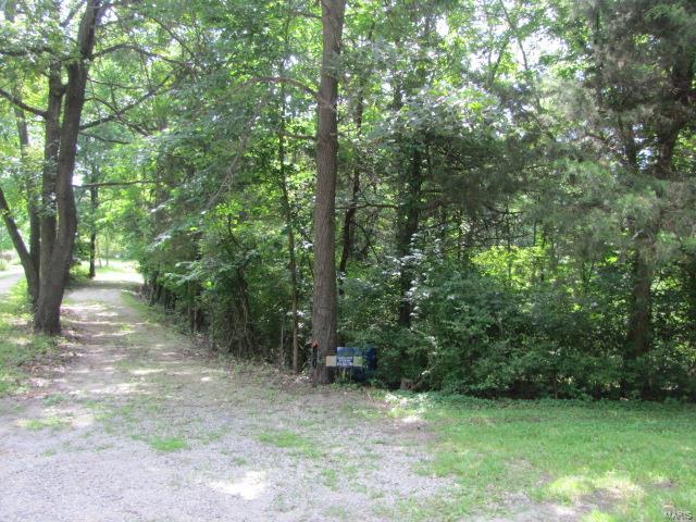 634 Susan Road St. Louis, MO 63129 - Photo 4 of 10