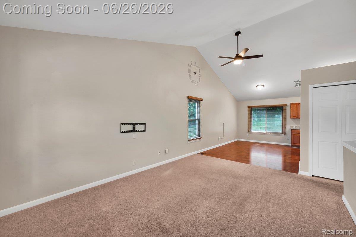 126 Eagle Ridge Road Lake Orion, MI 48360 - Photo 7 of 29 DSC_2608.jpg