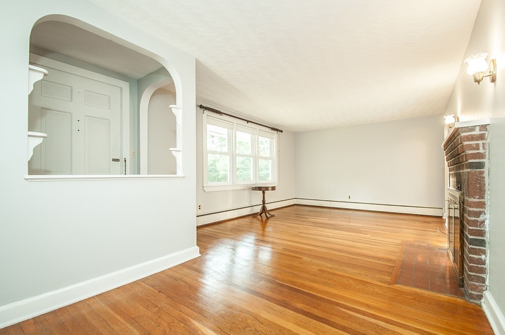 72 Bayberry Road Hanson, MA 02341 - Photo 4 of 22 Gallery Image 4