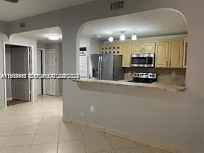 $2,800 | 7542 Northwest 175th Street, Unit 7542, Hialeah, FL 33015