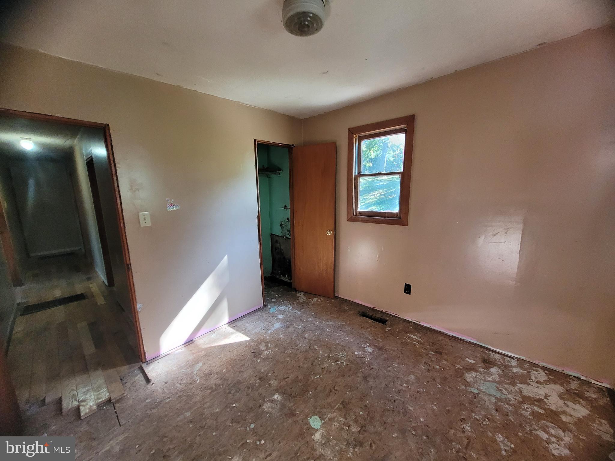 12700 Hockman Road Southeast Cumberland, MD 21502 - Photo 13 of 27