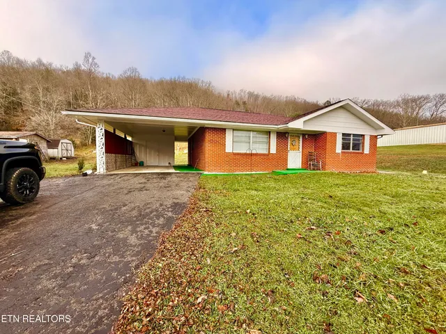 $149,900 | 487 Right Poor Valley Road, Pennington Gap, VA 24277