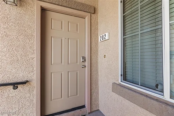 $1,575 | 4725 Basilicata Lane, Unit 202, North Las Vegas, NV 89084