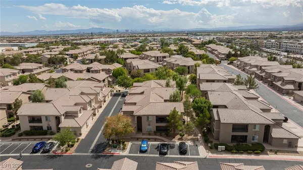 $1,575 | 4725 Basilicata Lane, Unit 202, North Las Vegas, NV 89084