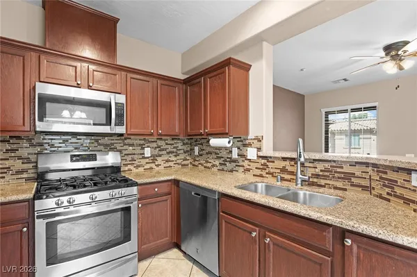 $1,575 | 4725 Basilicata Lane, Unit 202, North Las Vegas, NV 89084