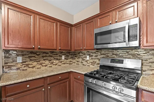 $1,575 | 4725 Basilicata Lane, Unit 202, North Las Vegas, NV 89084