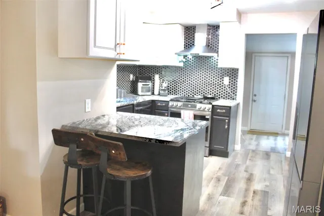 $220,000 | 10643 Thorpe Avenue, St. Louis, MO 63114