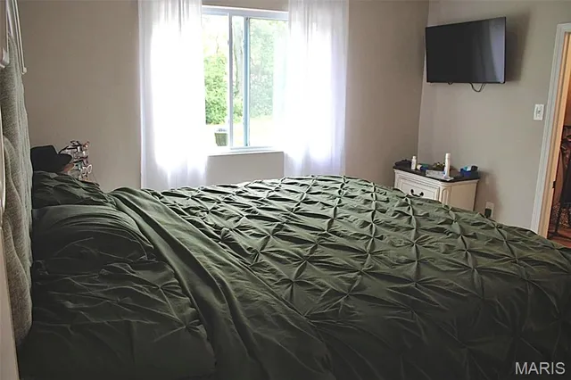 $220,000 | 10643 Thorpe Avenue, St. Louis, MO 63114