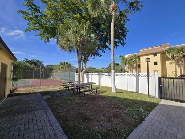 490 Northwest 20th Street, Unit 2110 Boca Raton, FL 33431 - Photo 7 of 29 b5b5c61f-dc6c-4b5f-9301-90b6719990e1