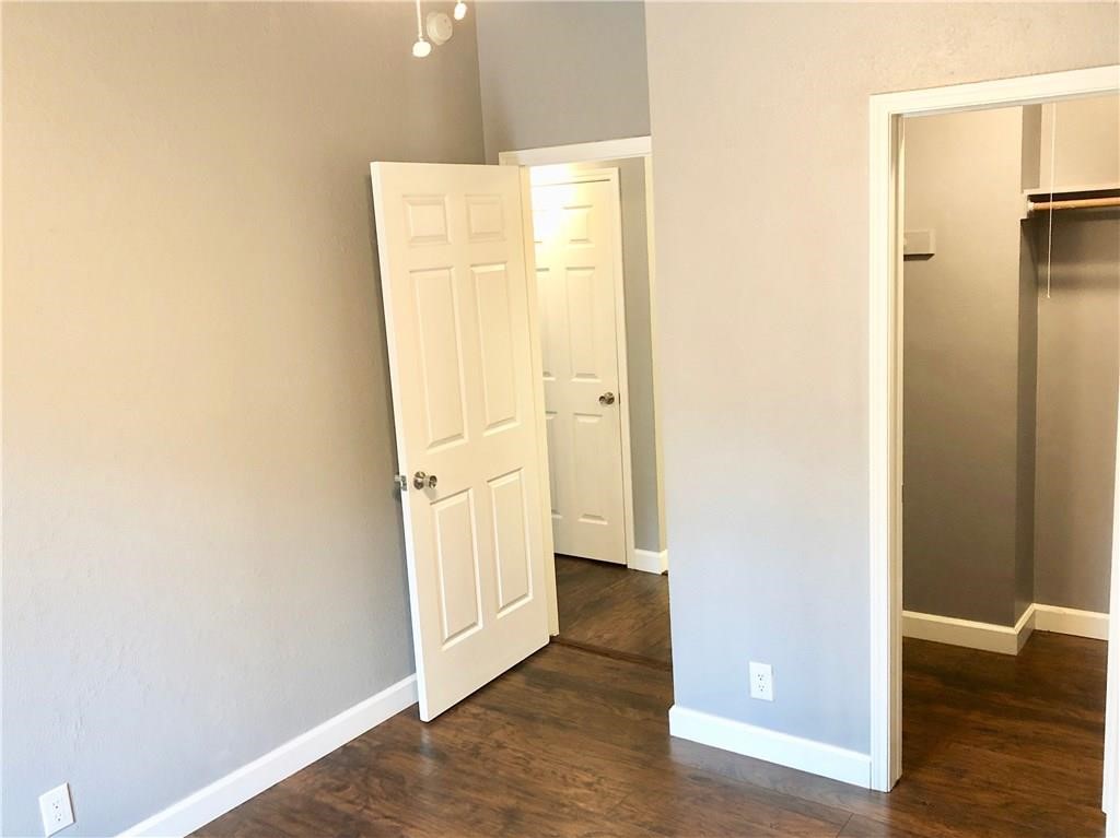2414 Longview Street, Unit 303 Austin, TX 78705 - Photo 19 of 28