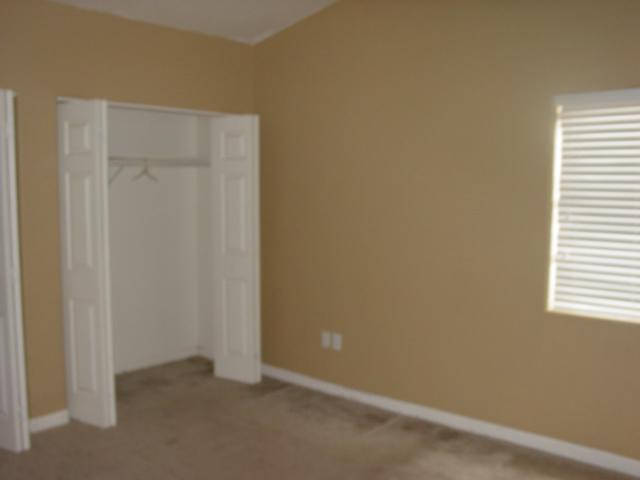 2809 East Chipman Road Phoenix, AZ 85040 - Photo 4 of 7 2809 E CHIPMAN RD