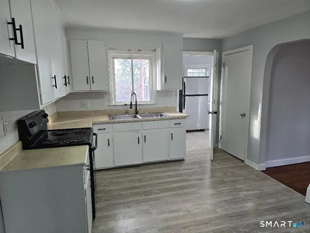 $2,300 | 41 Concord Street, Waterbury, CT 06710