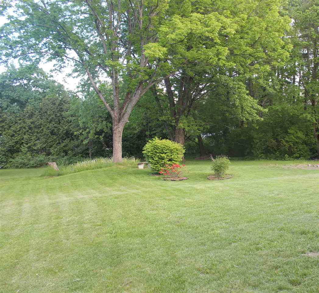 1 Yvonne Street Rochester, NH 03867 - Photo 3 of 23
