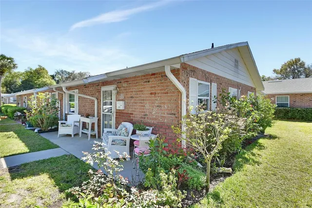 $254,900 | 37 Fairway Court, Unit C, Deland, FL 32724