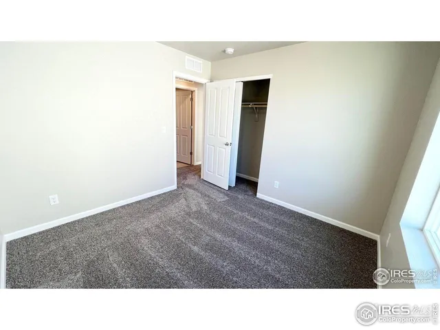 a black and white photo of a room