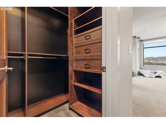 a view of walk in closet