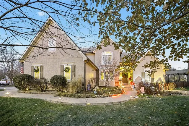 $620,000 | 15206 West 164th Terrace, Olathe, KS 66062