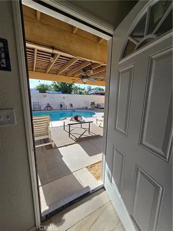 $850 | 16437 Live Oak Street, Hesperia, CA 92345