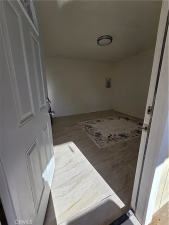 $850 | 16437 Live Oak Street, Hesperia, CA 92345