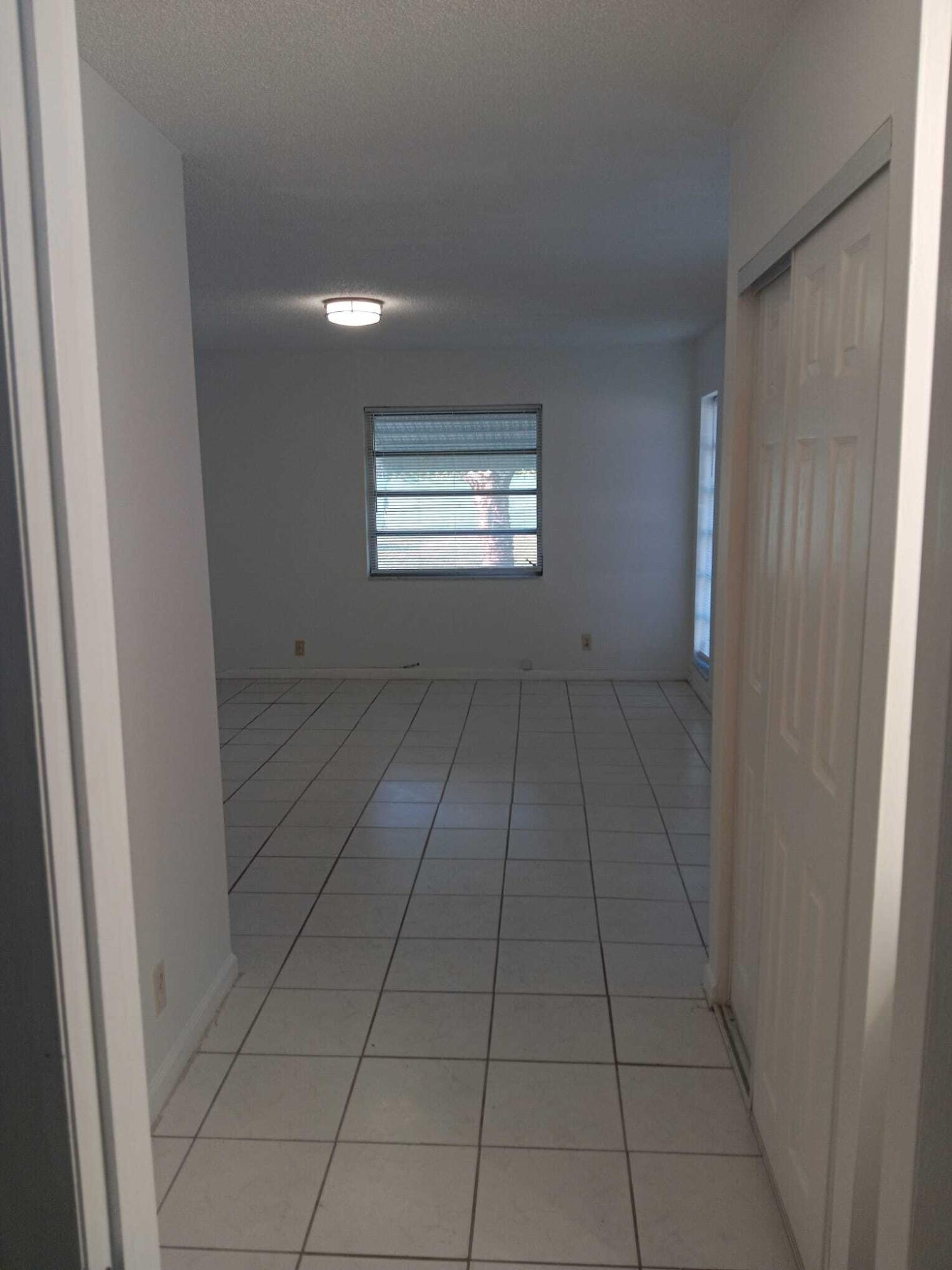 20886 Vinesta Circle, Unit 313 Boca Raton, FL 33433 - Photo 11 of 23 WhatsApp Image 2025-11-2305 at 21.37.47