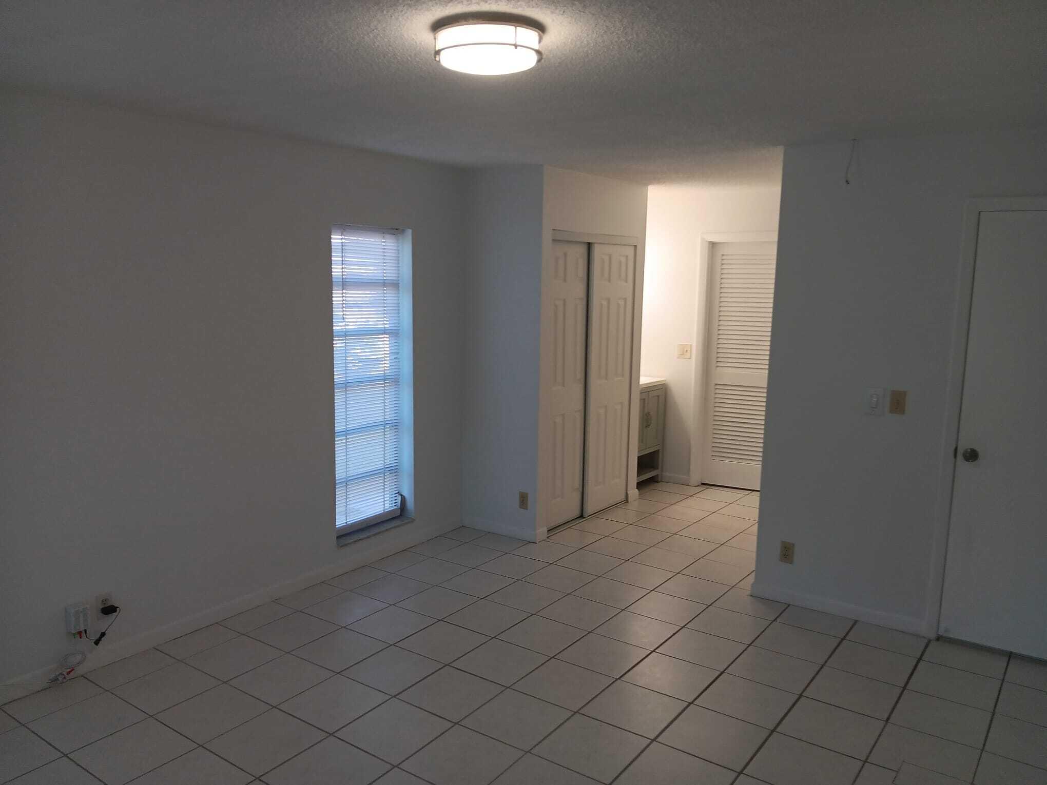 20886 Vinesta Circle, Unit 313 Boca Raton, FL 33433 - Photo 12 of 23 WhatsApp Image 2025-11-2310 at 21.37.47