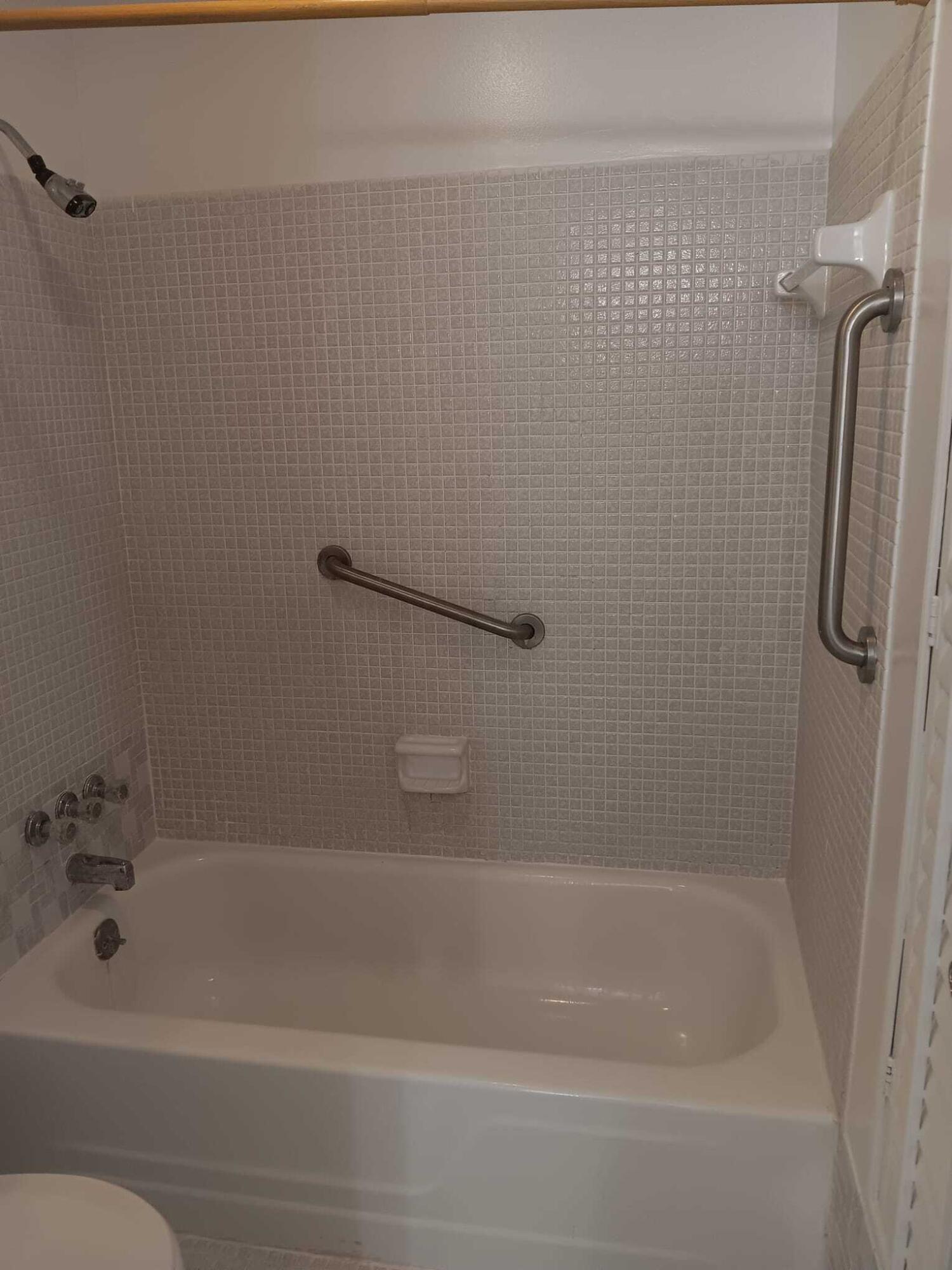 20886 Vinesta Circle, Unit 313 Boca Raton, FL 33433 - Photo 14 of 23 WhatsApp Image 2025-11-2309 at 21.37.47