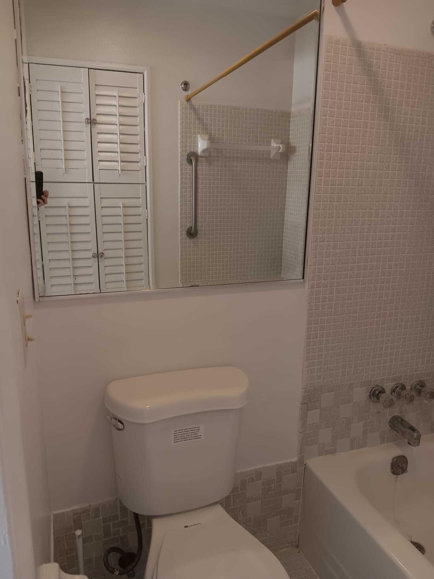 20886 Vinesta Circle, Unit 313 Boca Raton, FL 33433 - Photo 15 of 23 WhatsApp Image 2025-11-2308 at 21.37.47