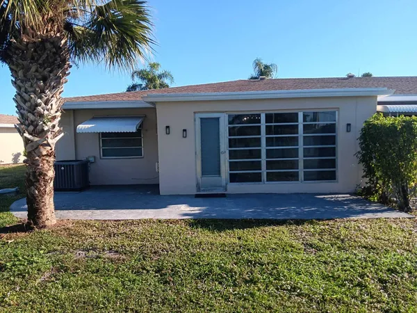 $1,900 | 20886 Vinesta Circle, Unit 313, Boca Raton, FL 33433