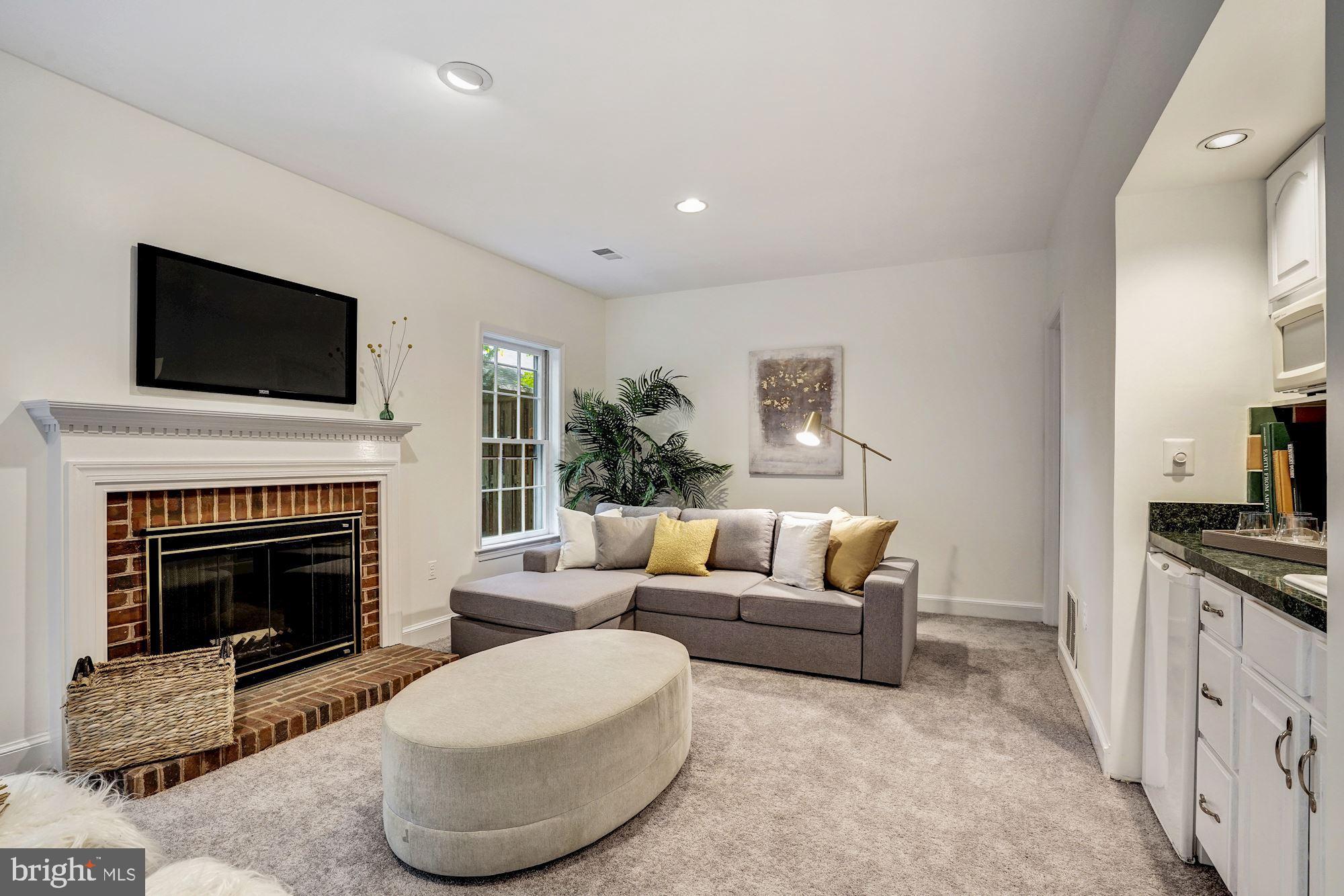 3604 Reservoir Road Northwest Washington, DC 20007 - Photo 27 of 33