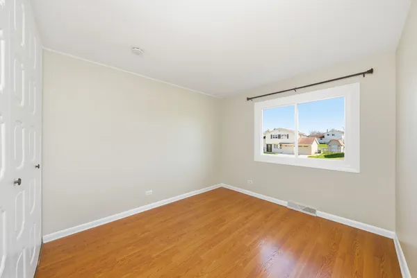 $465,000 | 1432 James Way, Elk Grove Village, IL 60007