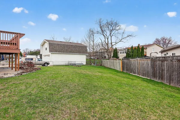 $465,000 | 1432 James Way, Elk Grove Village, IL 60007