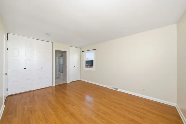$465,000 | 1432 James Way, Elk Grove Village, IL 60007