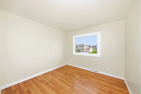 $465,000 | 1432 James Way, Elk Grove Village, IL 60007