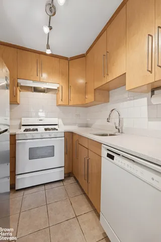 $450,000 | 330 3rd Avenue, Unit 8K | Kips Bay