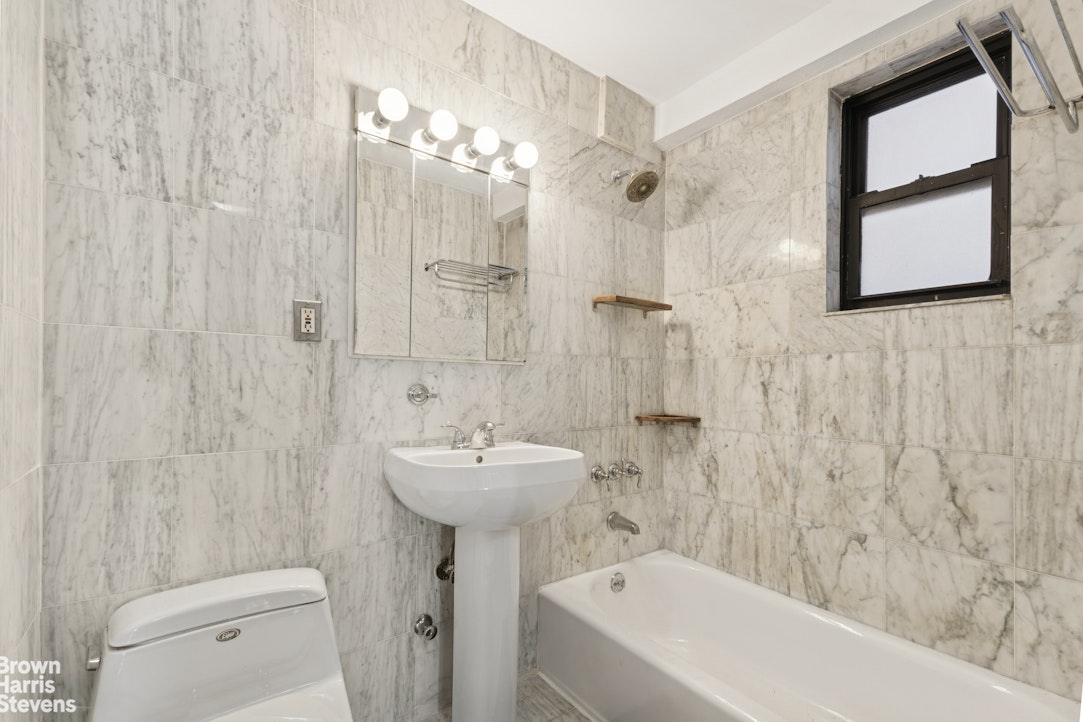 330 3rd Avenue, Unit 8K Manhattan, NY 10010 - Photo 8 of 14