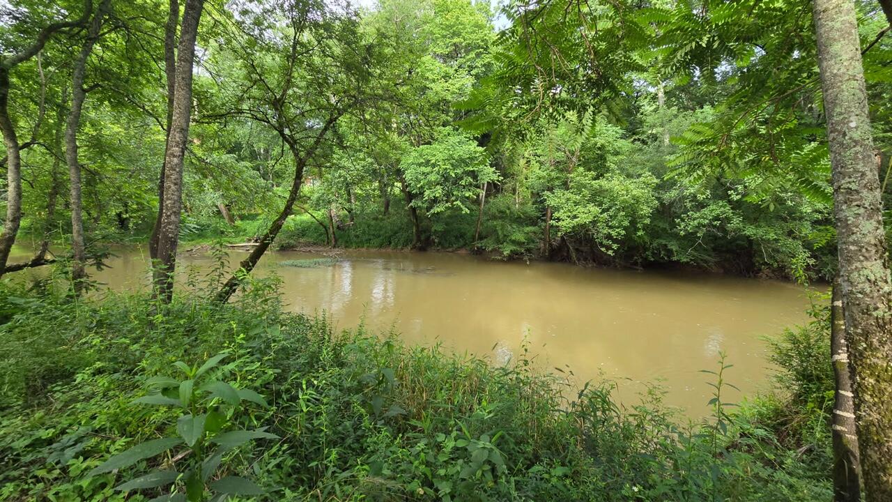 123 River Ridge Drive, Unit 123 Dunlap, TN 37327 - Photo 2 of 11 Femi 3